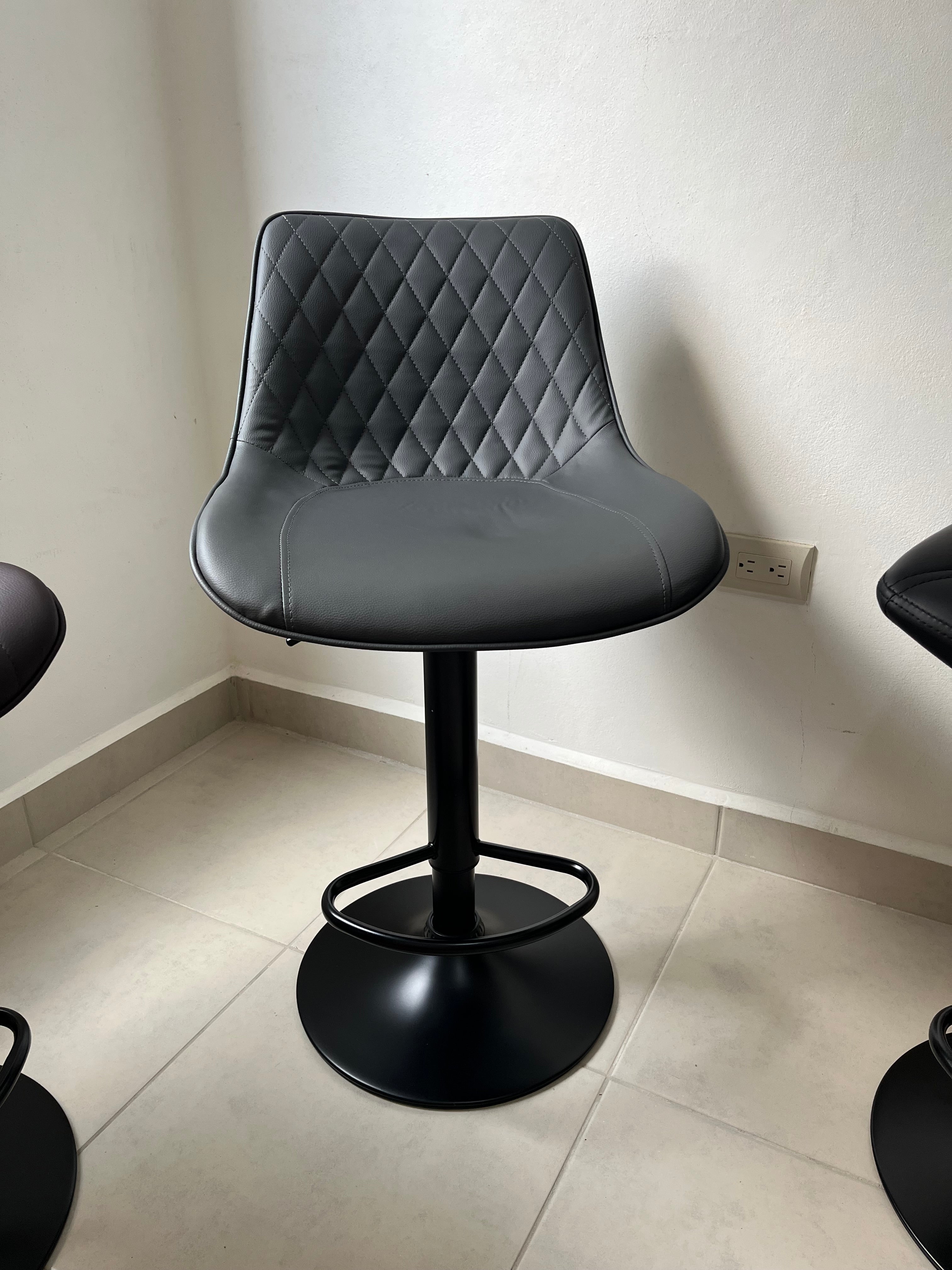 Silla bar gris oscuro