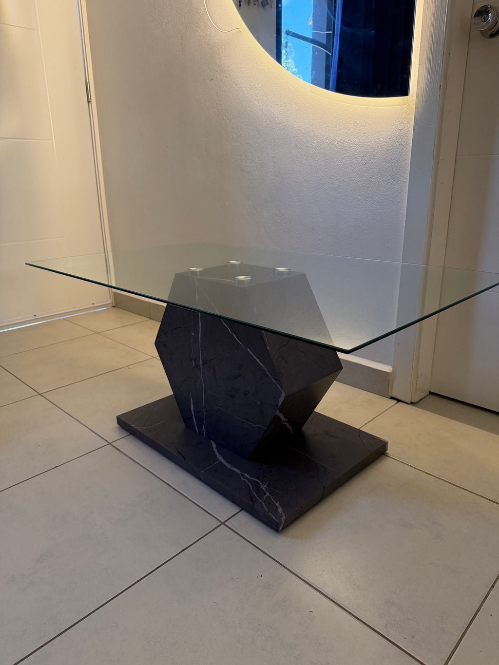 Mesa de centro gris