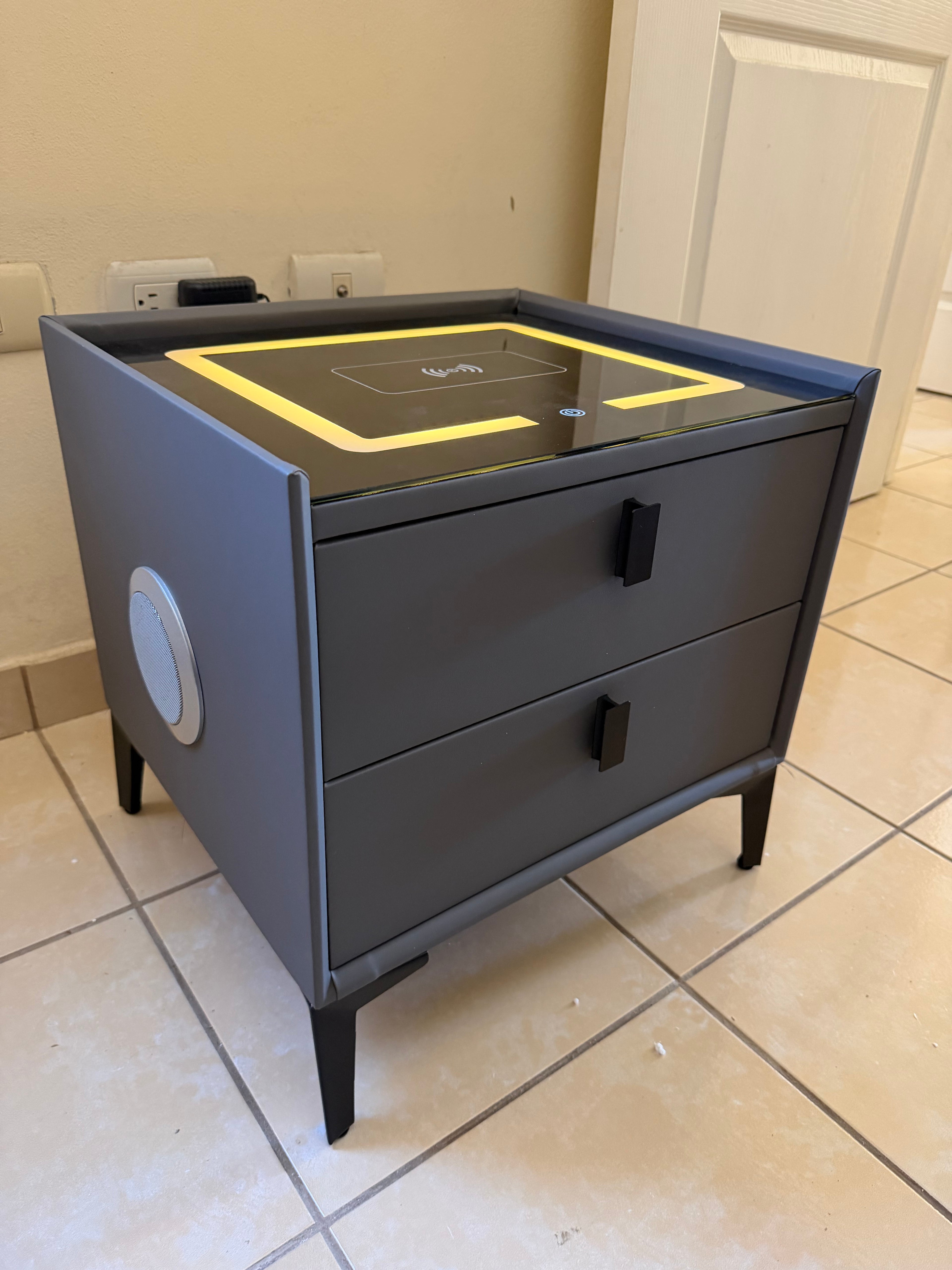 Mesa de noche Inteligente